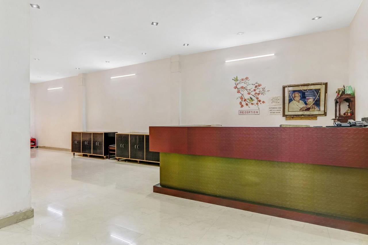 Hotel K V Palace Varanasi Exterior photo