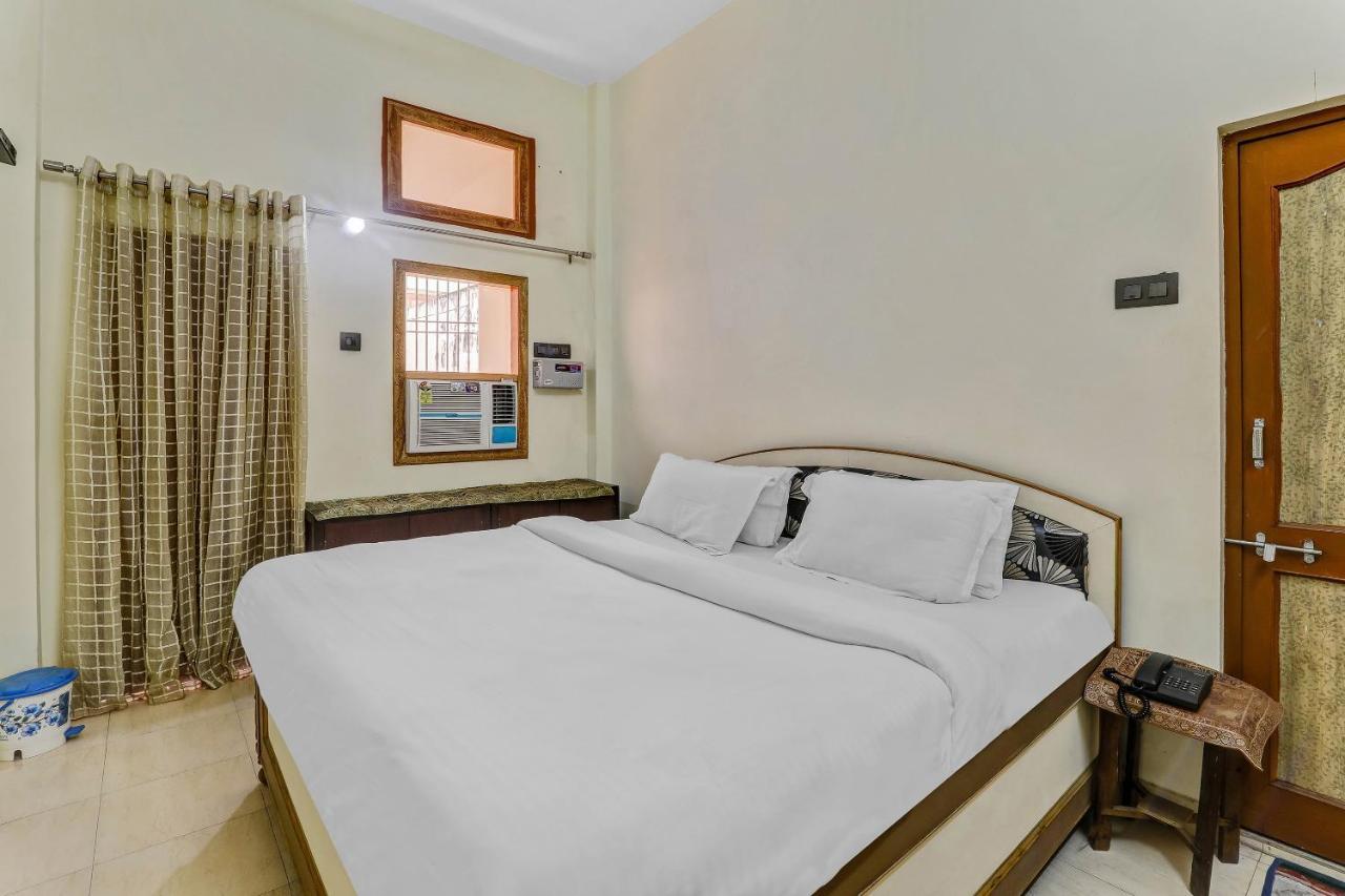 Hotel K V Palace Varanasi Exterior photo