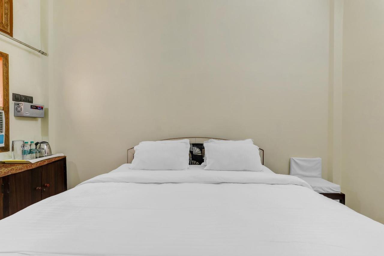 Hotel K V Palace Varanasi Exterior photo
